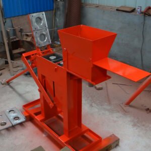STRUCHA Builder 100™ | Manual Clay Brick Machine (1 Per Cycle)